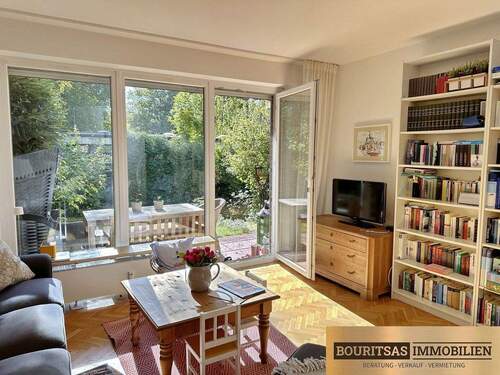 Blick in den Garten - Etagenwohnung mit 100,00 m² in Hamburg zum Kaufen