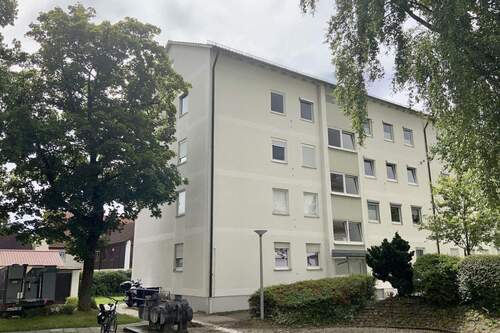 Ansicht von Nordosten - Etagenwohnung mit 65,00 m&sup2; in Landsberg zum Kaufen