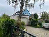 Garage u. Stellplatz - 