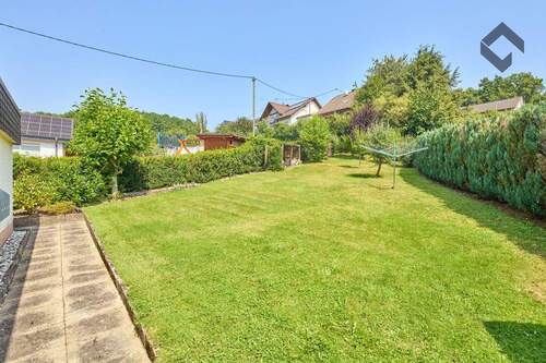 Bild 2 - 5 Zimmer Mehrfamilienhaus, Wohnhaus zum Kaufen in Lennestadt