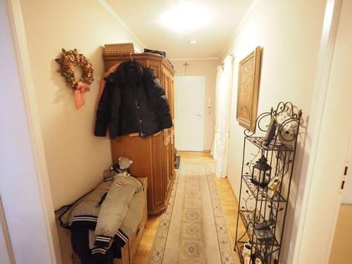 Flur - 2 Zimmer Etagenwohnung in Neufahrn bei Freising