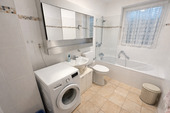 Badezimmer mit Wanne - 