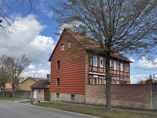 Straßenansicht - 