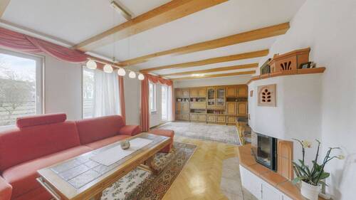 Wohnzimmer - 8 Zimmer Mehrfamilienhaus, Wohnhaus zum Kaufen in Jerxheim