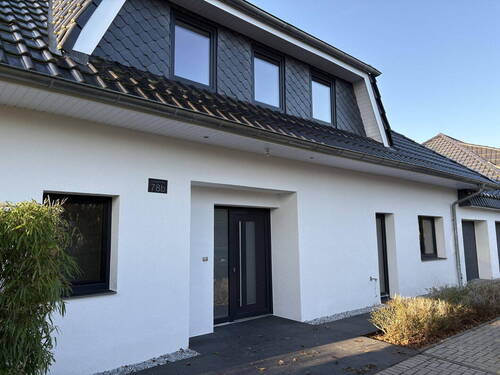 Bild 2 - 7 Zimmer Mehrfamilienhaus, Wohnhaus zum Kaufen in Jersbek