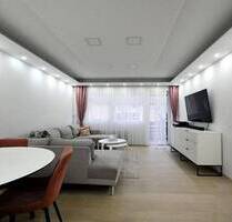 Helle 3,5-Zimmer-Wohnung mit moderner Einbauküche und sonnigem Balkon - Plochingen