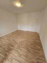 Zimmer 2.1 Tür zum Flur - 4 Zimmer Etagenwohnung in Zittau