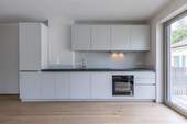 Küche - ATTRACTIVE 2-Zimmer-Gartenwohnung