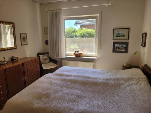 Schlafzimmer mit angrenzender - 