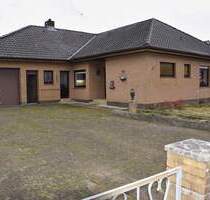 Wohnen auf ebener Erde! Großzügiger Bungalow in Ihlienworth
