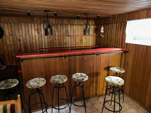 Bar (Keller) - 