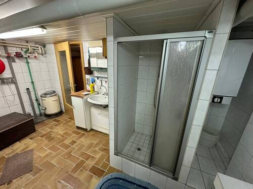 Badezimmer (Keller) - 