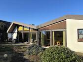 Blick auf die Terrasse am Wohn-/Essbereich - 4 Zimmer Bungalow zum Kaufen in Gütersloh