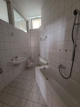 Bad - Etagenwohnung mit 78,30 m² in Bad Langensalza zur Miete