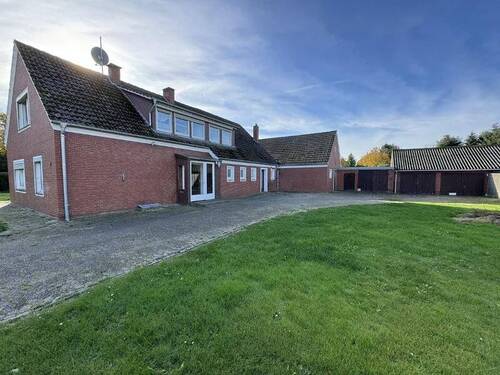 Bild 2 - 7 Zimmer Mehrfamilienhaus, Wohnhaus zum Kaufen in Emstek