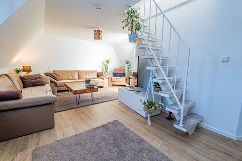 Wohnzimmer - Etagenwohnung mit 52,70 m² in Stade zur Miete