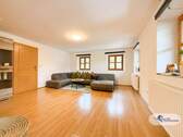 Wohnen - 4 Zimmer Etagenwohnung in Aschau im Chiemgau / Bucha