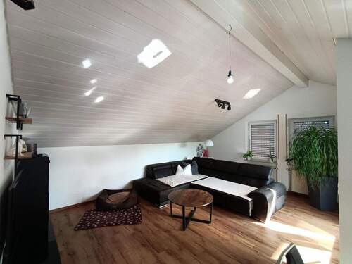 Wohnzimmer - 3 Zimmer Etagenwohnung zum Kaufen in Auenwald