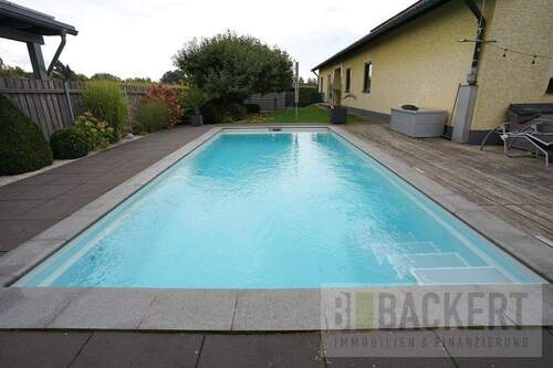 beheizter Pool - 