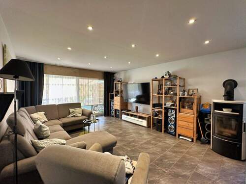 Wohnzimmer Bild 1 - 5 Zimmer Reihenendhaus in Heiligenhaus