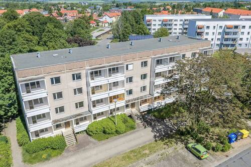 Außenansicht - 7 Zimmer Mehrfamilienhaus, Wohnhaus zum Kaufen in Ballenstedt