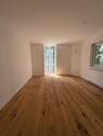 Zimmer 2 - 3 Zimmer Etagenwohnung in Berlin