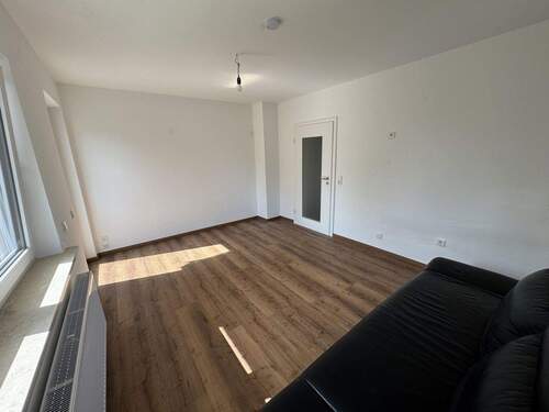 Zimmer - Etagenwohnung mit 77,40 m² in Stein zur Miete