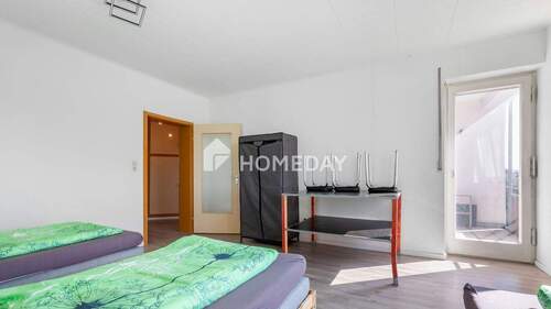 Wohnzimmer 2 - 2 Zimmer Etagenwohnung in Stein