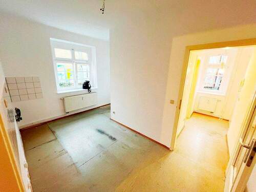 Blick in die Küche - Etagenwohnung mit 32,00 m² in Dresden zum Kaufen