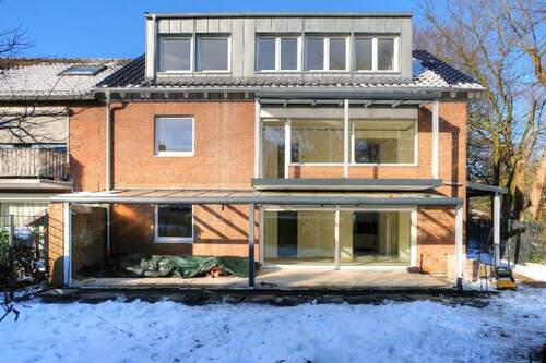 Wohnen 2.0 - Wohnen 2.0 - so wohnt man heute! 2024 komplette sanierte luxuriöse Dachwohnung in Neuss-Selikum