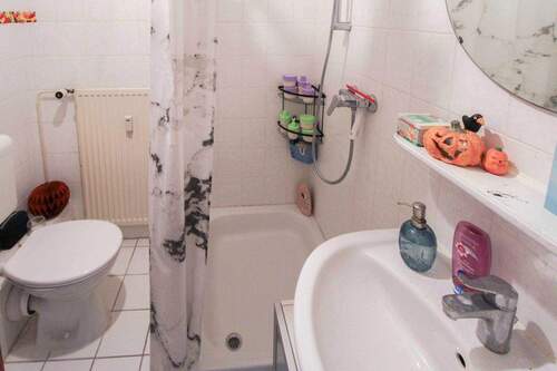 Badezimmer (7) - 1 Zimmer Etagenwohnung in Rotenburg (Wümme)