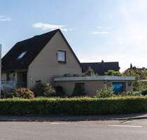 Einfamilienhaus, ca. 102,94m² Wohnfläche, ca. 56,03m² Nutzfläche auf ca. 591m² Grund in 22941 Hammoor