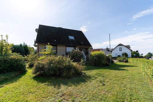 Hausansichten 3.jpg - 4 Zimmer Mehrfamilienhaus, Wohnhaus in Hammoor