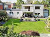 Garten - Großzügiges Mehrfamilienhaus in Düsseldorf-Hassels - vier Wohnungen, Garten & Potenzial