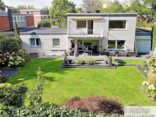 Garten - Großzügiges Mehrfamilienhaus in Düsseldorf-Hassels - vier Wohnungen, Garten & Potenzial