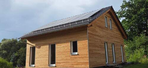 Hinterlüftete Sib. Lärche - 3 Zimmer Einfamilienhaus in Geithain