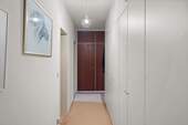 Flur 2 mit Einbauschrank - 