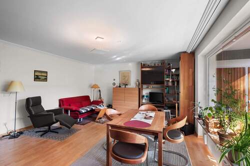 Wohnzimmer - 3 Zimmer Etagenwohnung zum Kaufen in Hamburg