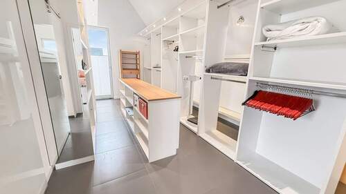 OG Begehbarer Kleiderschrank - 