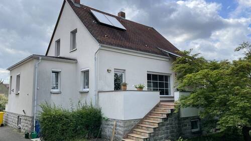 Hinterseite - Wohnen im Familienglück - 349.000,00&nbsp;EUR Kaufpreis, ca.&nbsp; 120,00&nbsp;m&sup2;&nbsp;Wohnfl&auml;che