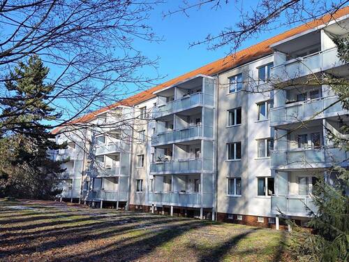 Balkonansicht - Etagenwohnung mit 71,30 m&sup2; in Chemnitz zur Miete