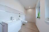 Gäste-WC EG - Einfamilienhaus mit 184,60 m&sup2; in Bippen zum Kaufen