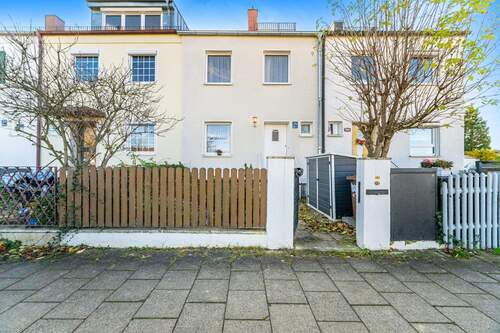 Außenansicht - Ihr neues Zuhause in ruhiger Lage: Gepflegtes Reihenmittelhaus im Erbbaurecht