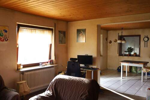 Wohnen-Essen EG - 7 Zimmer Mehrfamilienhaus, Wohnhaus in Meßstetten