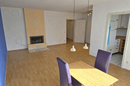 Wohn- Essbereich mit Kamin - 3 Zimmer Etagenwohnung in Dietzenbach