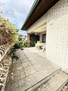 Terrasse vor dem Haus - 3 Zimmer Einfamilienhaus in Fredersdorf-Vogelsdorf