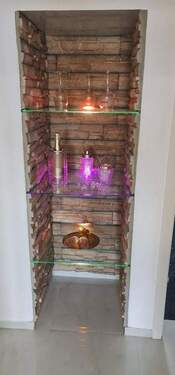 Vitrine in der Flur - 