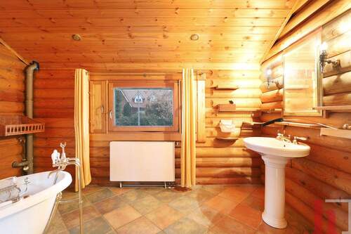 Badezimmer (Haupthaus) - 