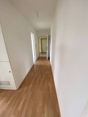 Flur - Beispielfoto - Etagenwohnung mit 57,50 m&sup2; in Nürnberg zur Miete