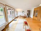 EG: Wohnzimmer - 